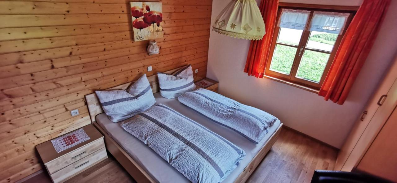 Urlaub Bei Moses Apartment ชอปเปอร์เนา ภายนอก รูปภาพ