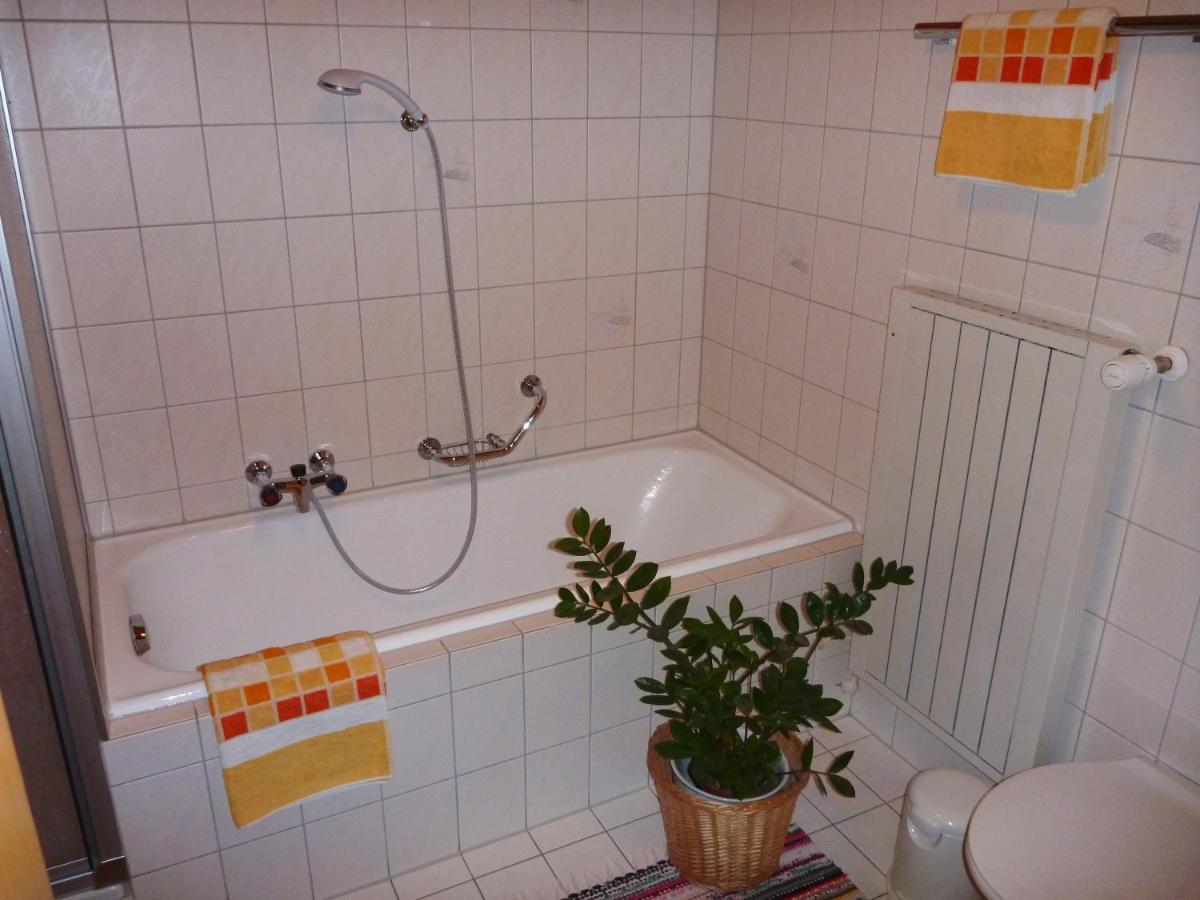 Urlaub Bei Moses Apartment ชอปเปอร์เนา ภายนอก รูปภาพ