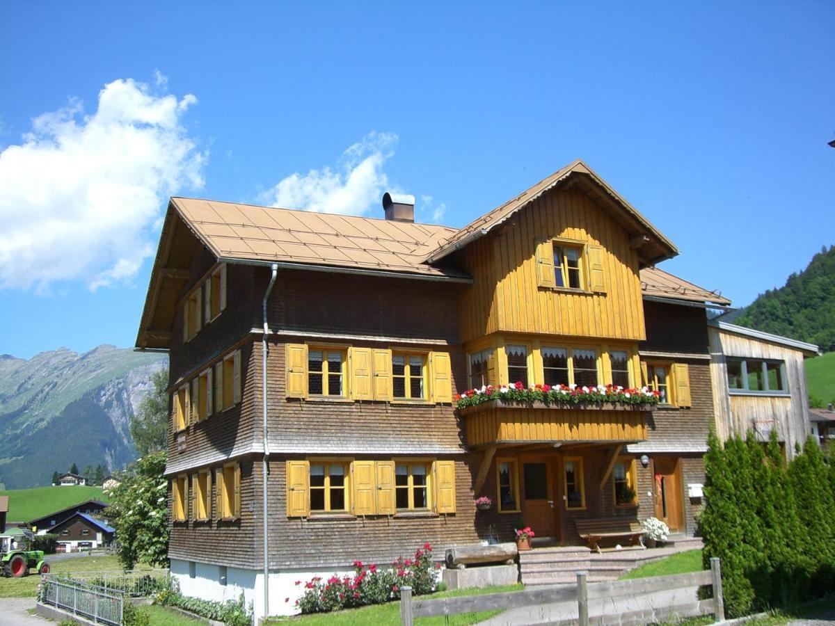 Urlaub Bei Moses Apartment ชอปเปอร์เนา ภายนอก รูปภาพ