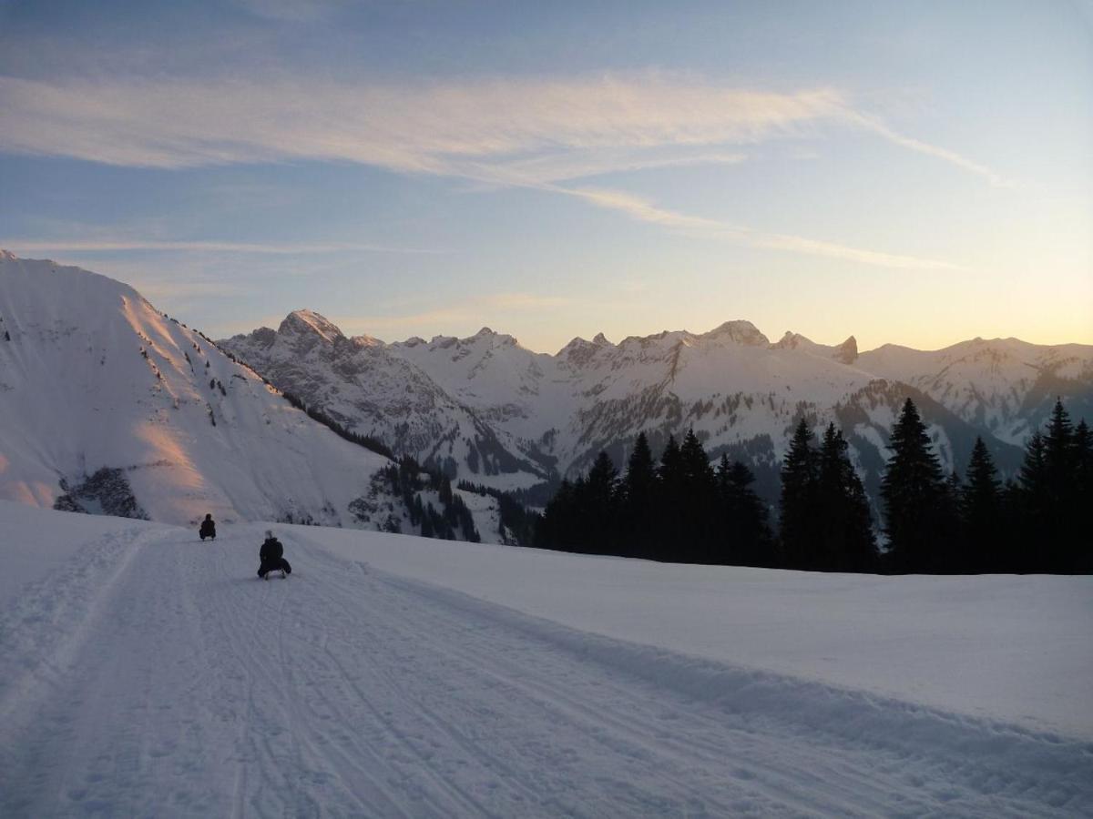 Urlaub Bei Moses Apartment ชอปเปอร์เนา ภายนอก รูปภาพ